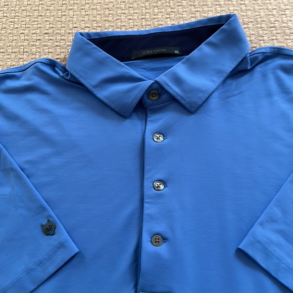 Men’s Shirt - Picture 3 of 4